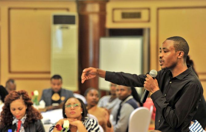 On a recent visit to Kenya, the Executive Director of UNAIDS, Michel Sidibé, met with members of civil society organizations in Kenya to talk about how to support, reinforce and expand the contribution of civil society towards ending the AIDS epidemic. 