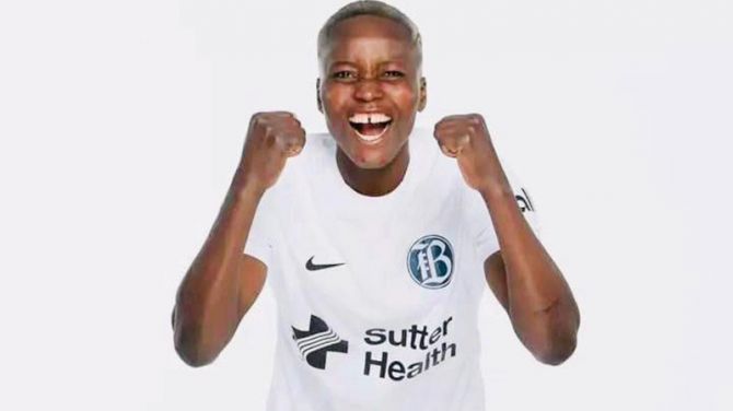 Racheal Kundananji is a professional footballer who is currently playing with Bay FC and the Zambian National Women’s Football Team; the Copper Queens. As a UNAIDS Goodwill Ambassador, she focuses on promoting HIV prevention and empowering youth, especially adolescent girls and young women.